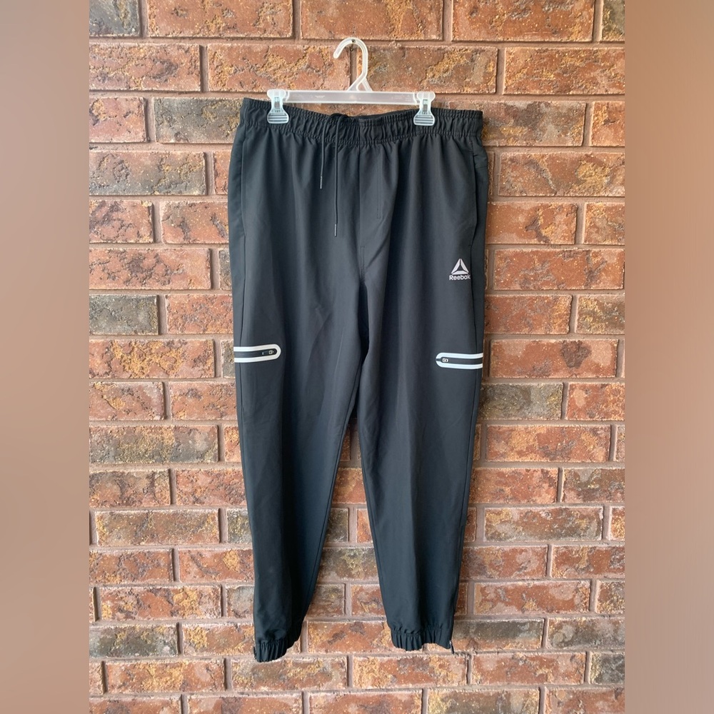 NEW REEBOK PANTS LARGE